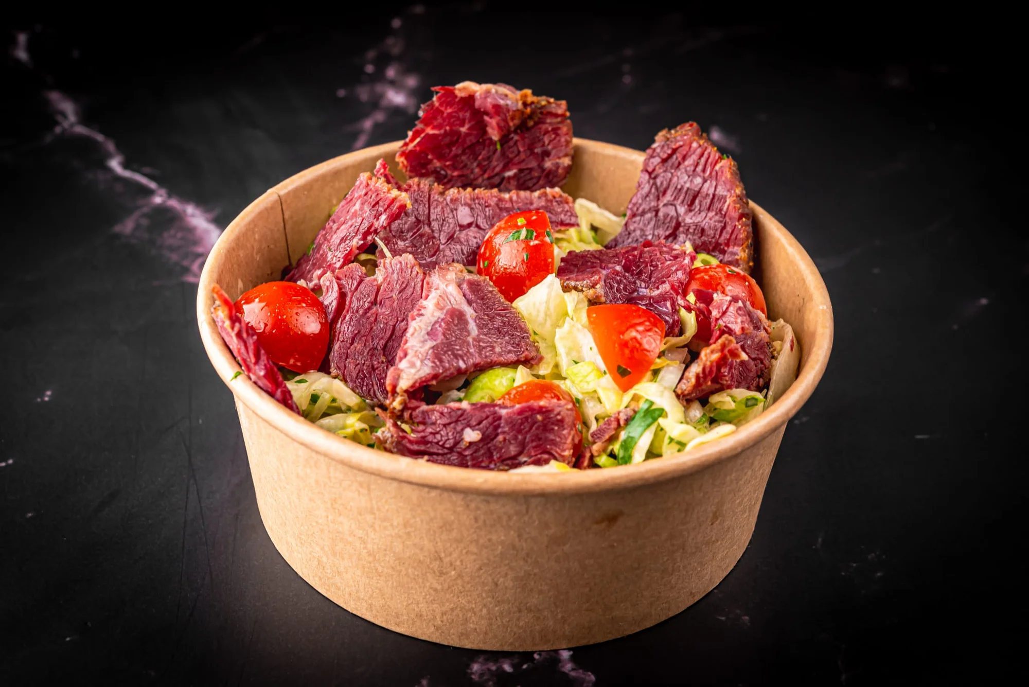 Salată cu pastramă